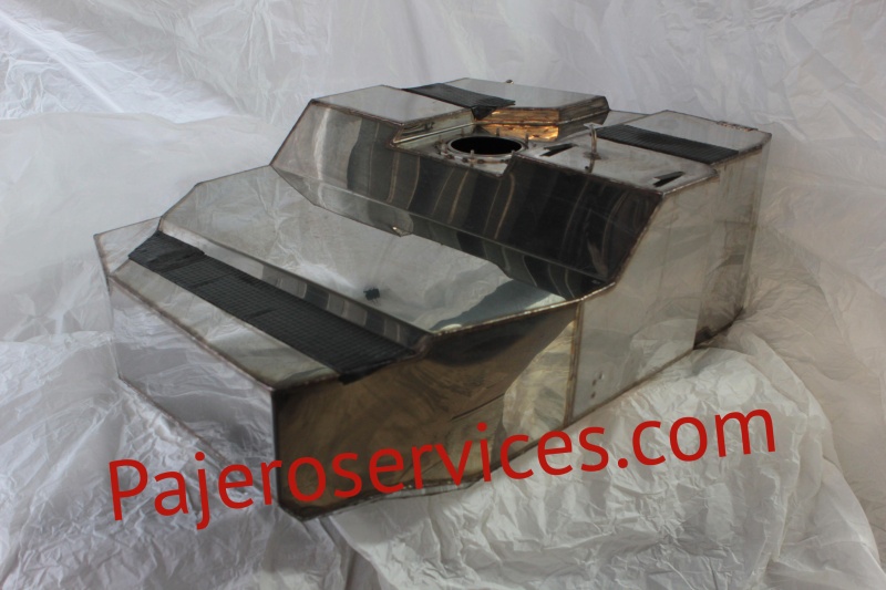 Manufacture of a fuel tank from stainless steel